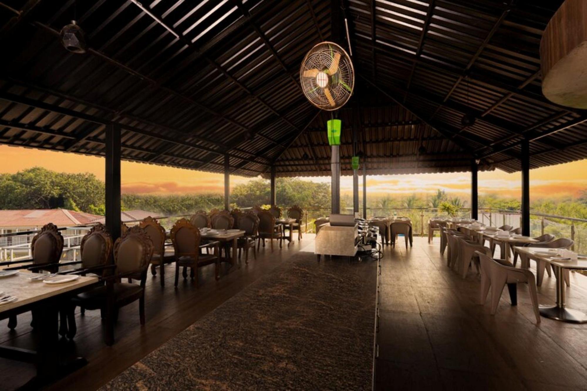 Perfectstayz Koko Maya 5 Mins Walk To 4* Morjim